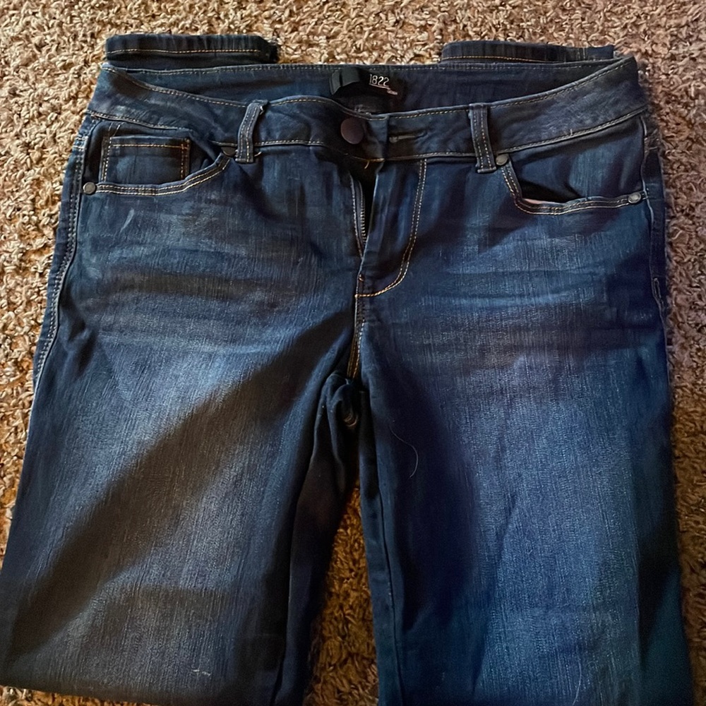 1822 Dark Blue Jeans